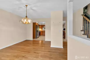 4 Conover Ct, Edison, NJ 08817 - Photo 9