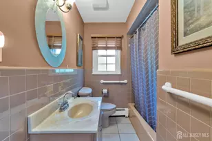 4 Conover Ct, Edison, NJ 08817 - Photo 19