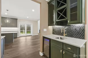 3 Siena Pl, Monroe Township, NJ 08831 - Photo 17