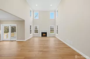 3 Siena Pl, Monroe Township, NJ 08831 - Photo 9
