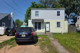 201 SE Summerhill Road SE, Spotswood, NJ 08884 - Photo 1