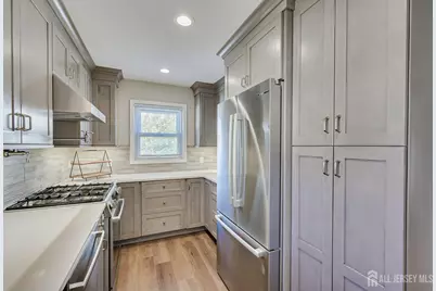 41 Lake Avenue, Metuchen, NJ 08840 - Photo 9