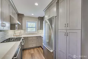41 Lake Ave, Metuchen, NJ 08840 - Photo 9