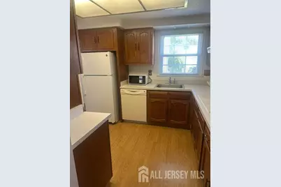 487 Somerset Lane #B, Monroe Township, NJ 08831 - Photo 7