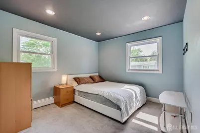 10 Falcon Drive, Edison, NJ 08820 - Photo 31