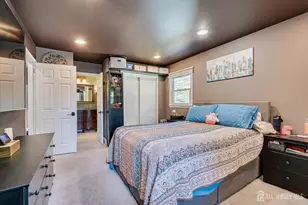 10 Falcon Dr, Edison, NJ 08820 - Photo 25