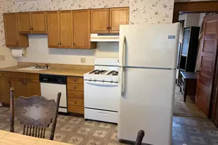 95 Emerson St, Carteret, NJ 07008 - Photo 3