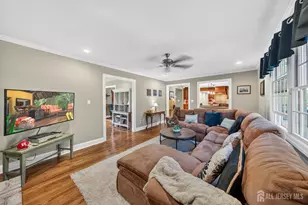23 Rochelle Dr, South Brunswick Township, NJ 08824 - Photo 17