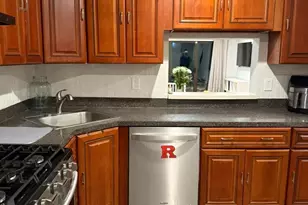 464 Harwick Ct, Piscataway Township, NJ 08854 - Photo 13