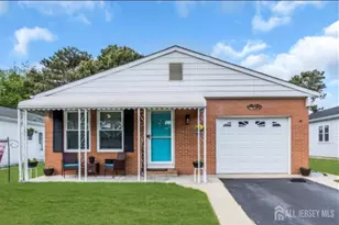9 Calalou Ct, Toms River, NJ 08747 - Photo 1