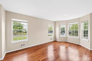71 Jared Dr, North Brunswick Township, NJ 08902 - Photo 5