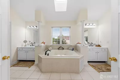 10 Julie Court, Franklin Township, NJ 08873 - Photo 29