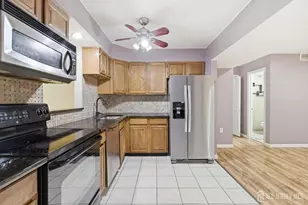 38 Cherrywood Dr, Franklin Township, NJ 08873 - Photo 5