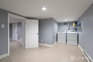 25 Reid St, Sayreville, NJ 08872 - Photo 19