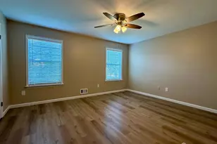 8 Benjamin Franklin Dr, Monroe Township, NJ 08831 - Photo 9