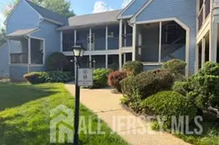8 Benjamin Franklin Dr, Monroe Township, NJ 08831 - Photo 1