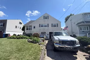 18 Brandywine Rd, Fords, NJ 08863 - Photo 1