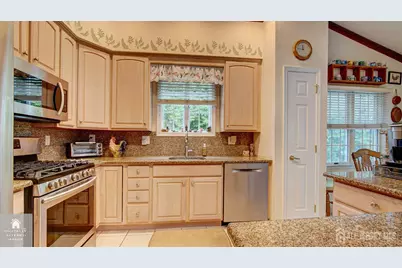 [Address not provided], Monroe Township, NJ 08831 - Photo 13