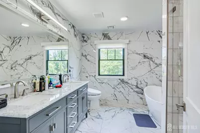[Address not provided], Metuchen, NJ 08840 - Photo 37