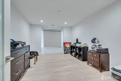 [Address not provided], Metuchen, NJ 08840 - Photo 33