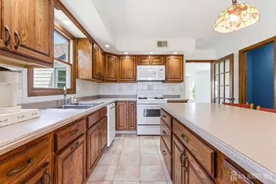 39 Kearney Road, Sayreville, NJ 08879 - Photo 5