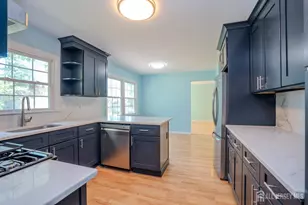 18 Parker Rd, Plainsboro Township, NJ 08536 - Photo 11