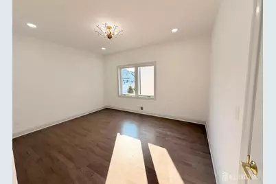 46 Foyer Street, Edison, NJ 08817 - Photo 11