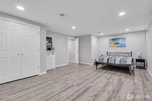 5 Phillip Dr, Edison, NJ 08820 - Photo 31
