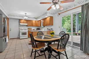 1575 Miriam Dr, North Brunswick Township, NJ 08902 - Photo 7