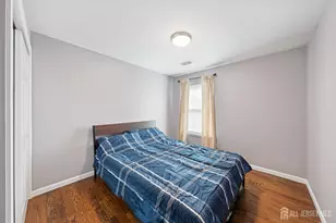 2706 Lighthouse Ln, Sayreville, NJ 08859 - Photo 5
