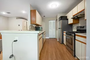 6142 Cedar Ct, South Brunswick Township, NJ 08852 - Photo 5