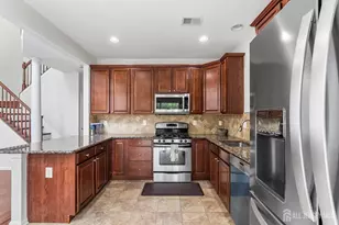 2357 Berkshire Ln, North Brunswick Township, NJ 08902 - Photo 9