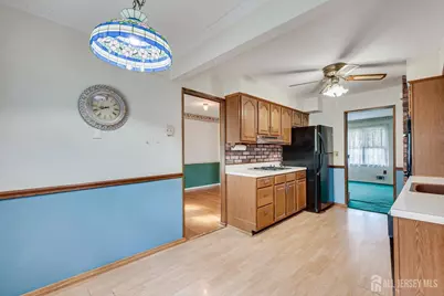 106 Winding Road, Iselin, NJ 08830 - Photo 11