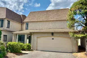 21 Carriage Pl, Edison, NJ 08820 - Photo 1