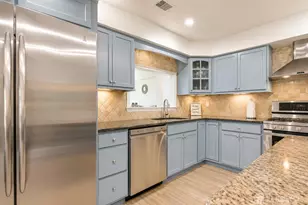 262 Willowbrook Dr, North Brunswick Township, NJ 08902 - Photo 9