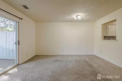 26 Farnham Square, Sayreville, NJ 08859 - Photo 15