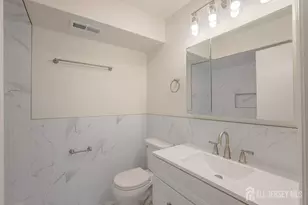 26 Farnham Square, Sayreville, NJ 08859 - Photo 27