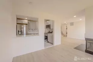 26 Farnham Square, Sayreville, NJ 08859 - Photo 15