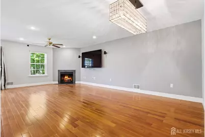 8 Ashley Court, Franklin Township, NJ 08873 - Photo 13