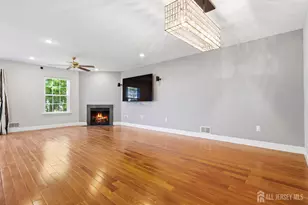8 Ashley Ct, Franklin Township, NJ 08873 - Photo 13