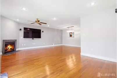 8 Ashley Court, Franklin Township, NJ 08873 - Photo 15