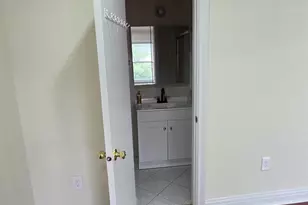 9 Fern Ct, Sayreville, NJ 08872 - Photo 5