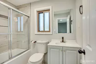 1305 N Oaks Blvd N, North Brunswick Township, NJ 08902 - Photo 13