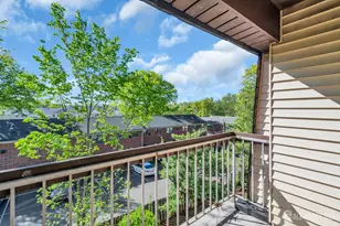 812 Green Hollow Dr, Iselin, NJ 08830 - Photo 25