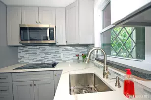 276 Milford Ln, Monroe Township, NJ 08831 - Photo 15