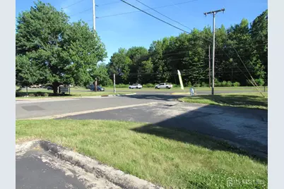 981 State Route 33 W #B, Monroe Township, NJ 08831 - Photo 11