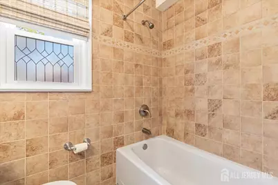 613 Maplewood Avenue, Roselle Park, NJ 07204 - Photo 13