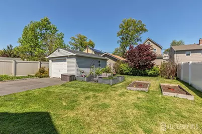 613 Maplewood Avenue, Roselle Park, NJ 07204 - Photo 29