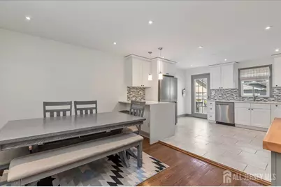 613 Maplewood Avenue, Roselle Park, NJ 07204 - Photo 5