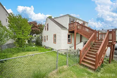 611 Pacific Avenue, Perth Amboy, NJ 08861 - Photo 39